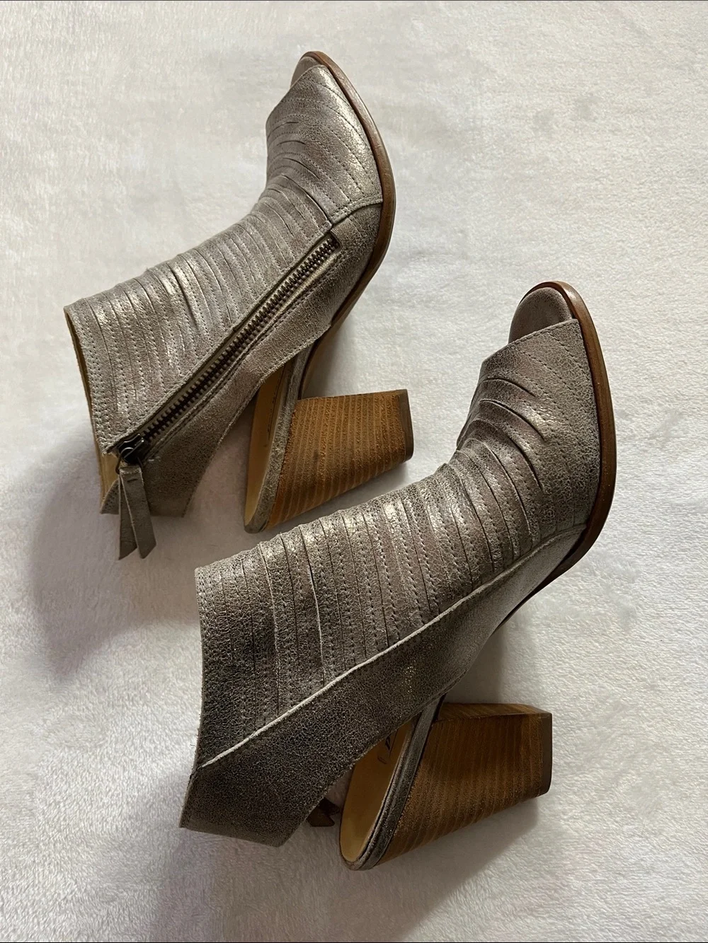 Paul Green size 6.5 (9)Cayenne peep toe booties in metallic finish